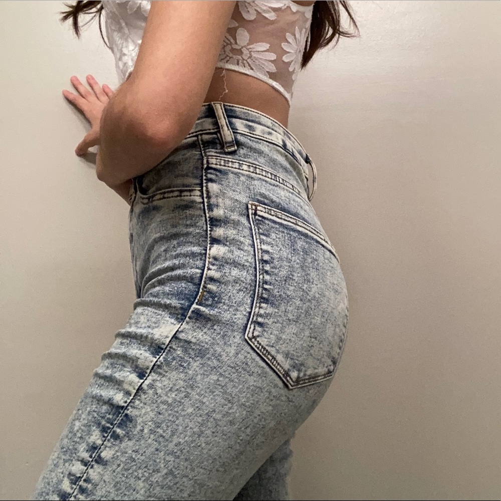 NEVER WORN skinny jeans